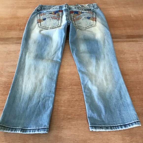 Miss Me Cuffed Capri Jeans Women 28 Blue Low Rise Distressed Embroidered 17200 - Picture 3 of 15